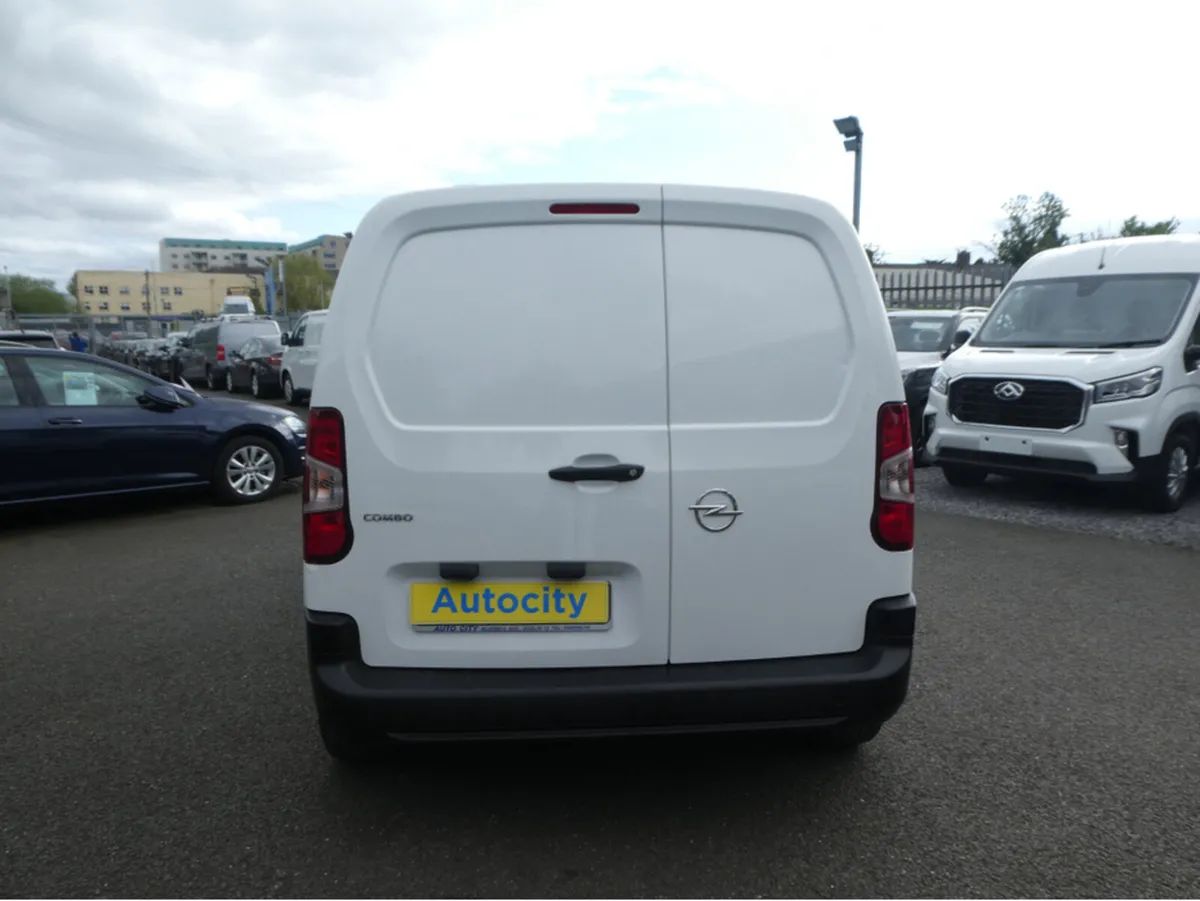 Opel Combo DOE 12/25. PRICE PLUS VAT - Image 3