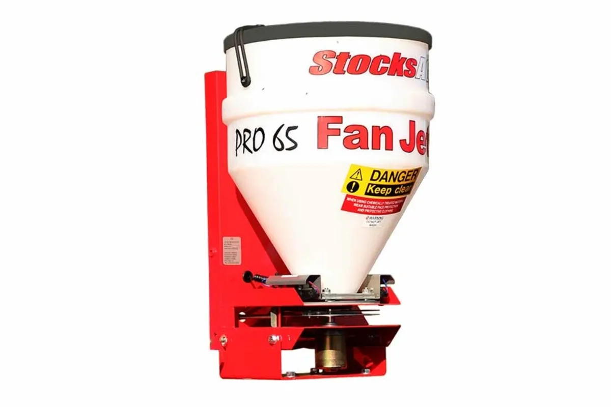 Grass seed spreader boxes Stocks Ag - Image 1