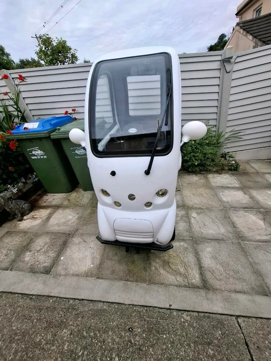 Mobility scooter - Image 2