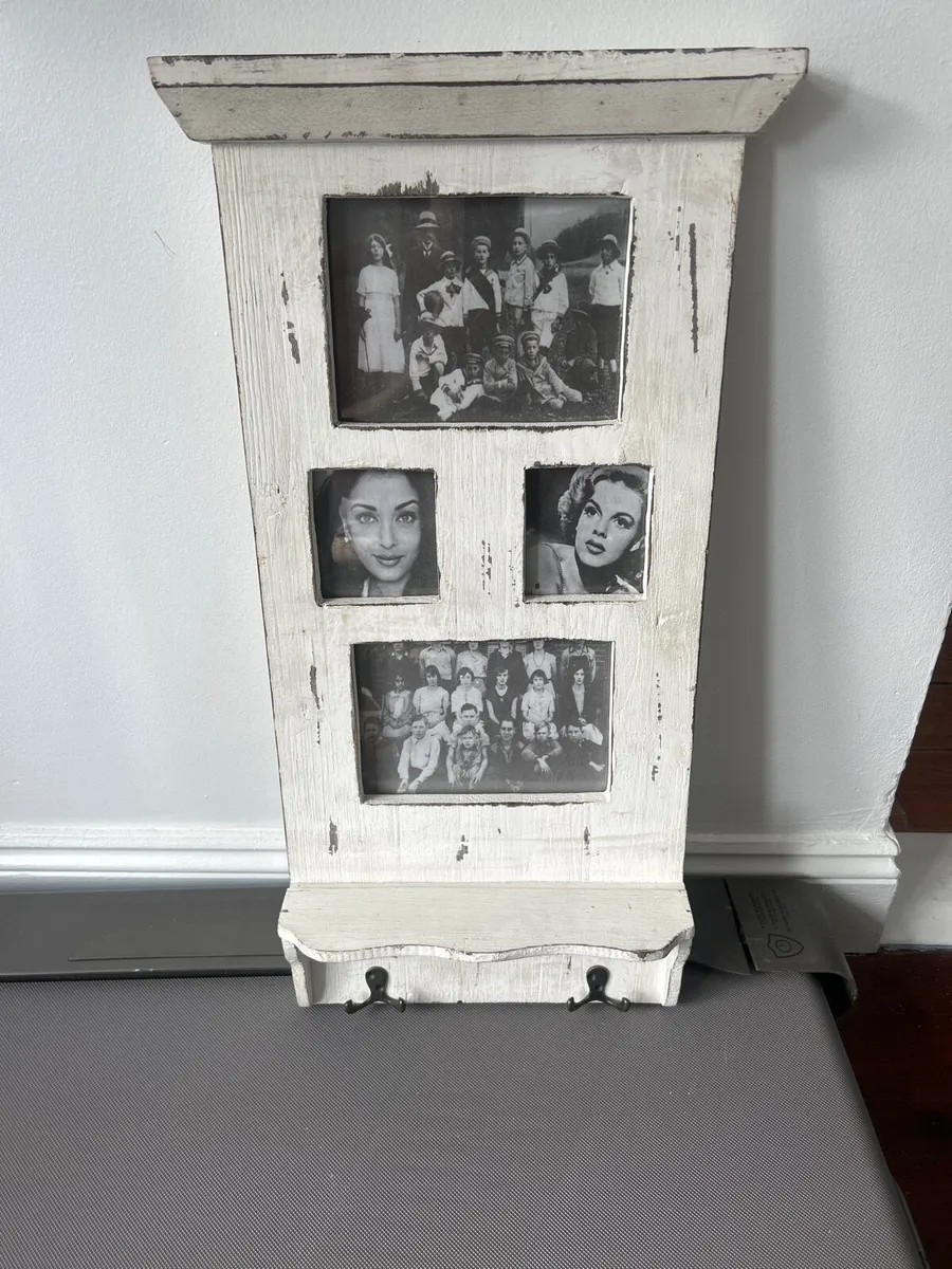 Photo frame - Image 1