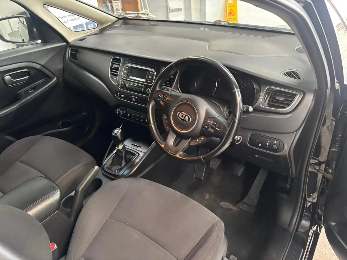Kia Carens 2013. 1.7 TX  7 SEATER - Image 3