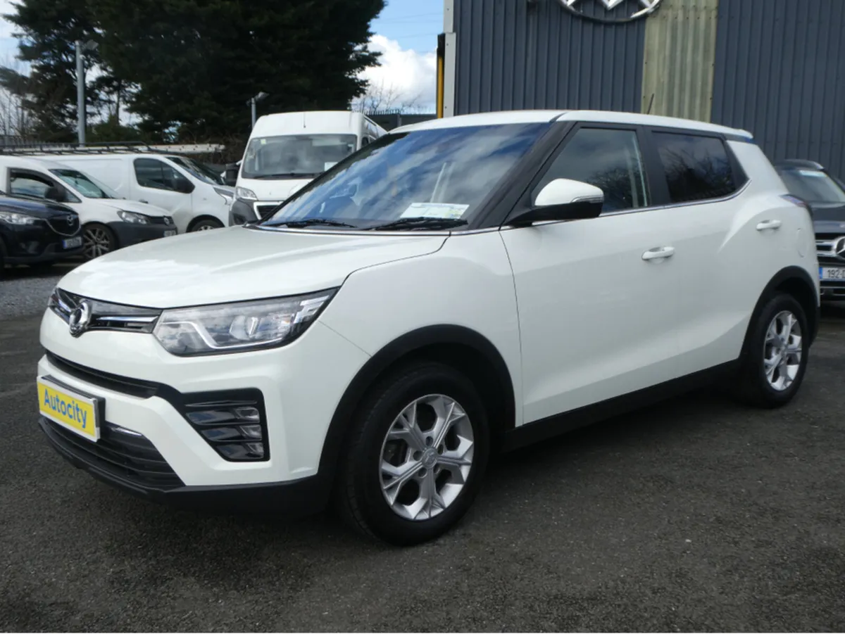 SsangYong Tivoli PLUS MT 2WD 4DR - Image 3