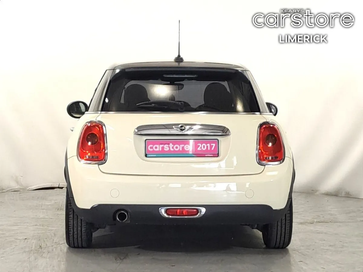 MINI Cooper 1.5 PET Auto  two Tone Roof - Image 4