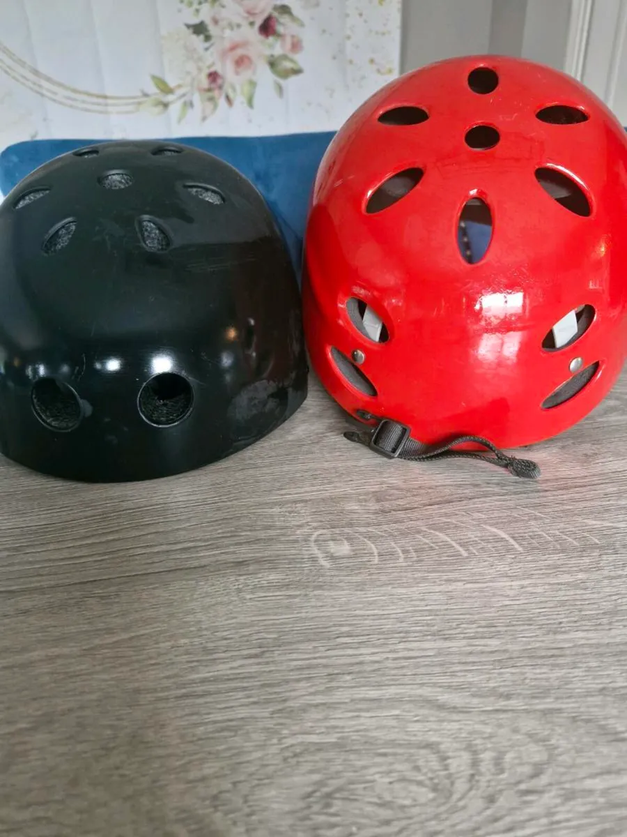 2x Kayaks, Paddles, SpryDecks, Helmets, LifeJacket - Image 1