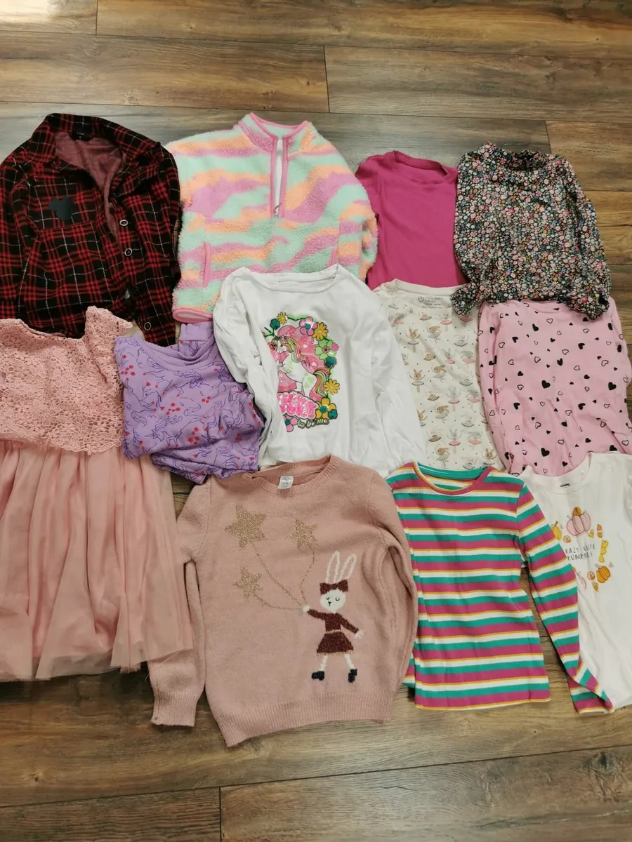 Girl's clothes - Image 2