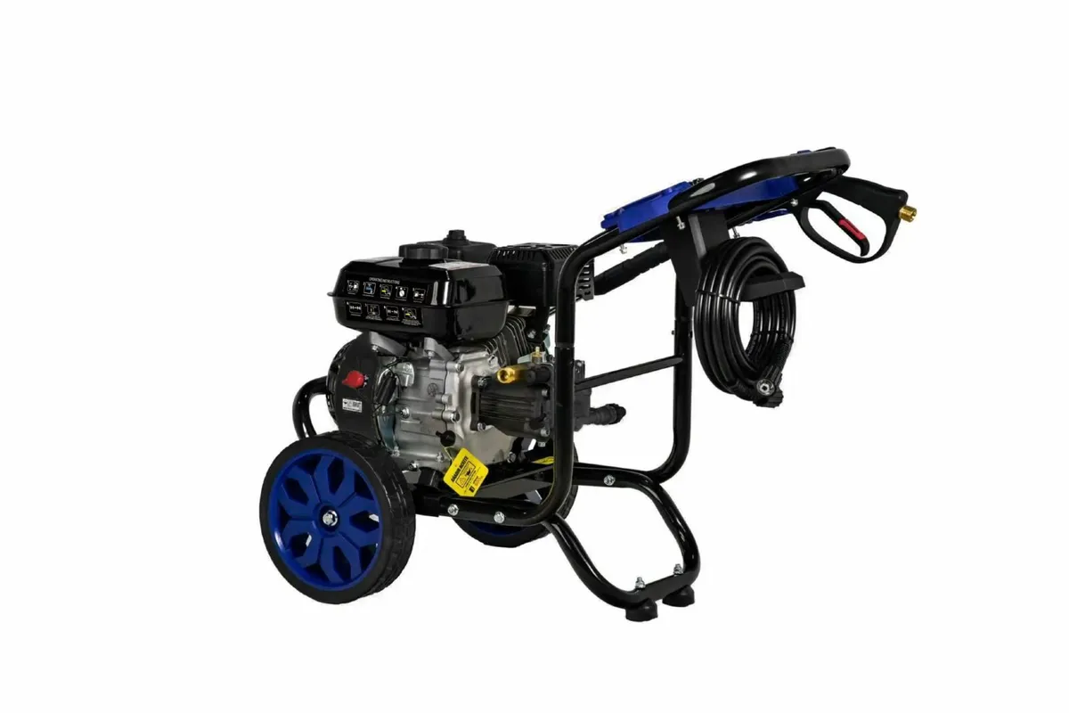 Professional 7HP Power Washer - 10L/min Flow & Kit - Image 1