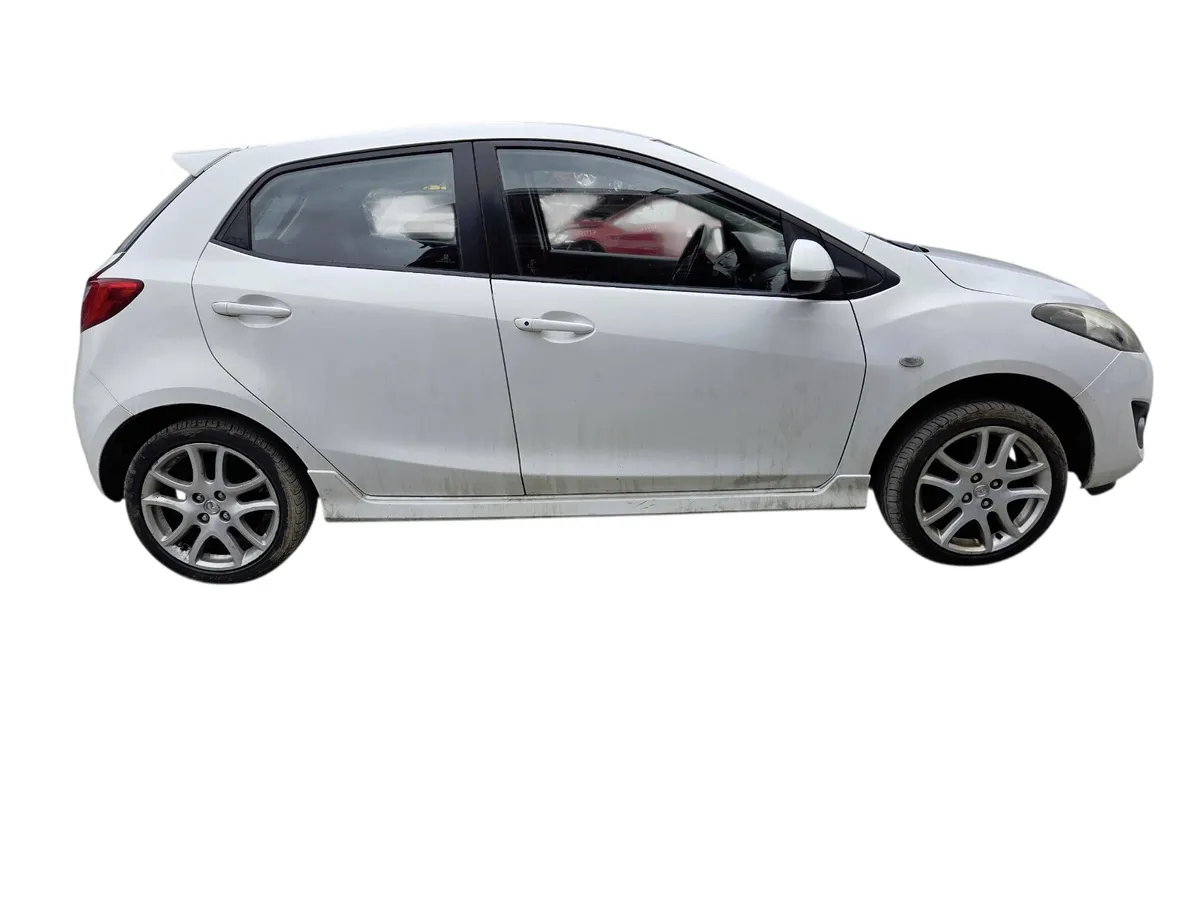 2011 MAZDA 2 For Breaking/Dismantling - Image 2