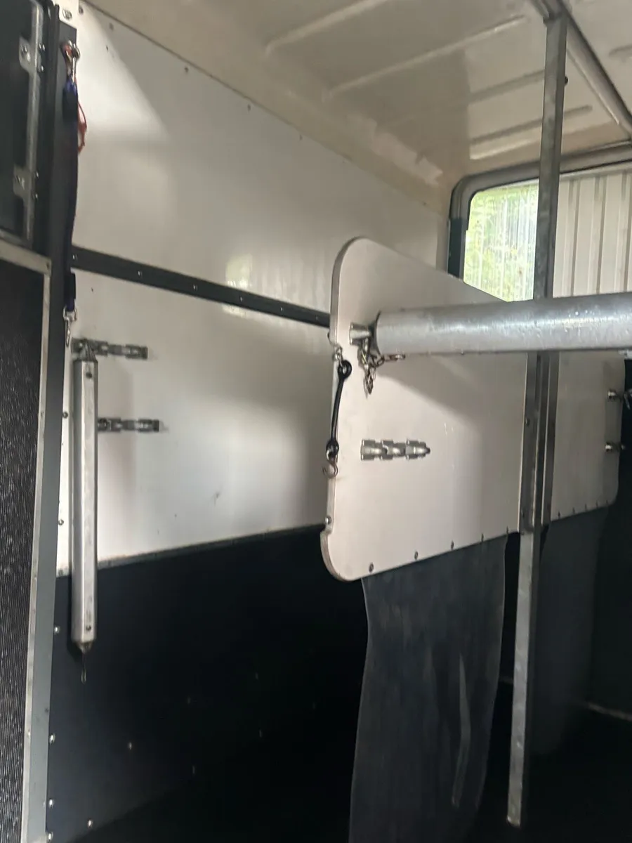 Nugent horsebox spirit 20 - Image 4