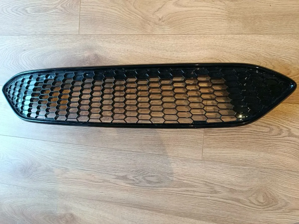 Ford grill