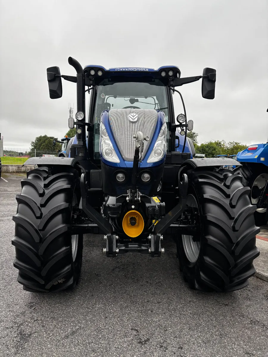 New Holland T7.225 Blue Power-1368hrs - Image 3