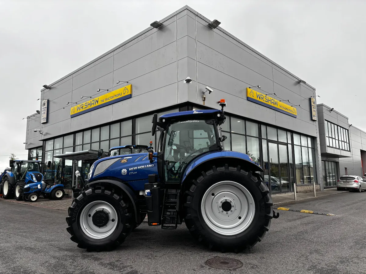 New Holland T7.225 Blue Power-1368hrs - Image 1