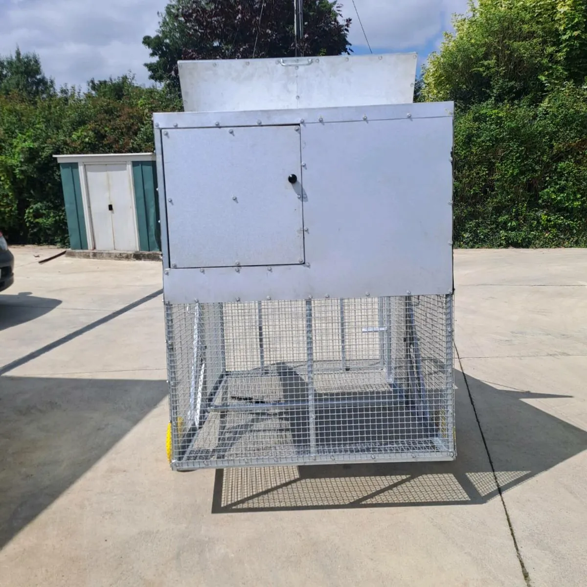 Mobile chicken coop - Image 3