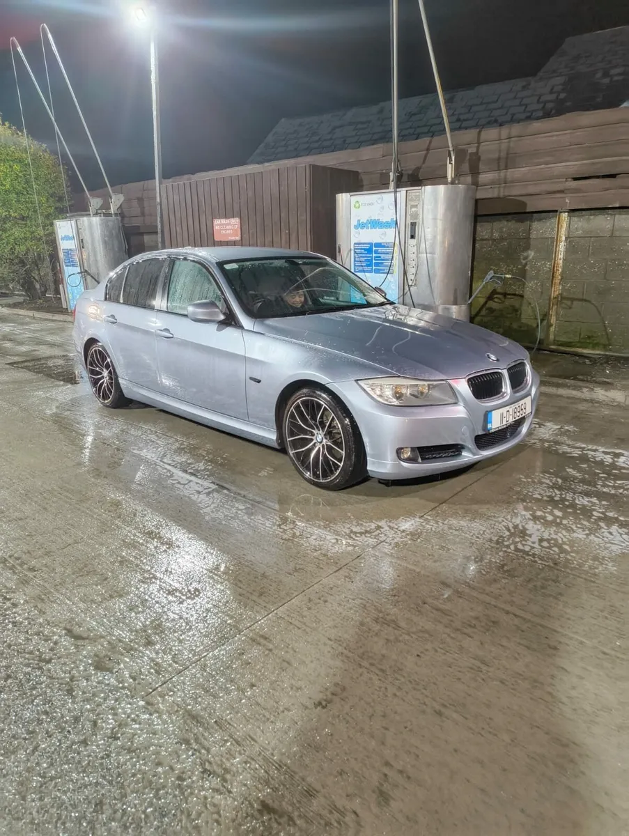 BMW 316d manual only 185km cream leather - Image 2