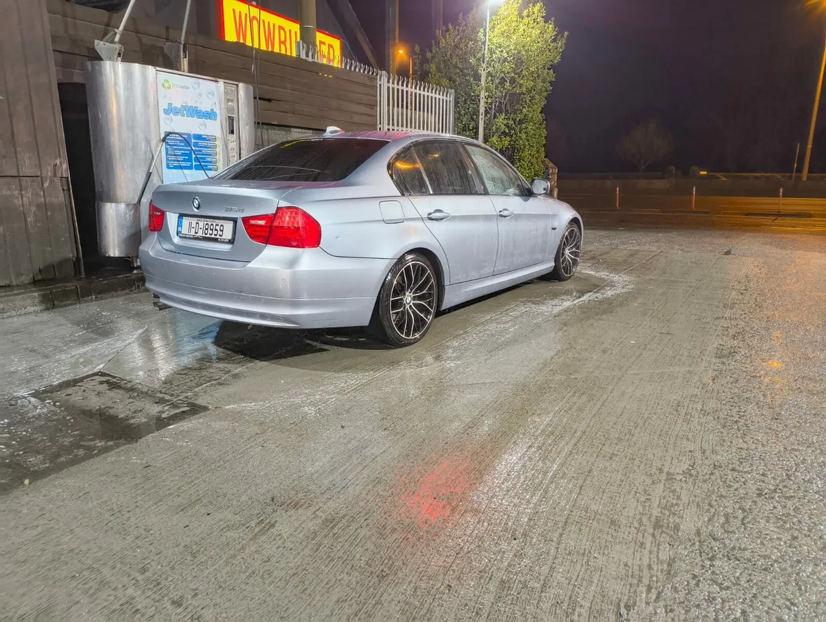 BMW 316d manual only 185km cream leather - Image 3
