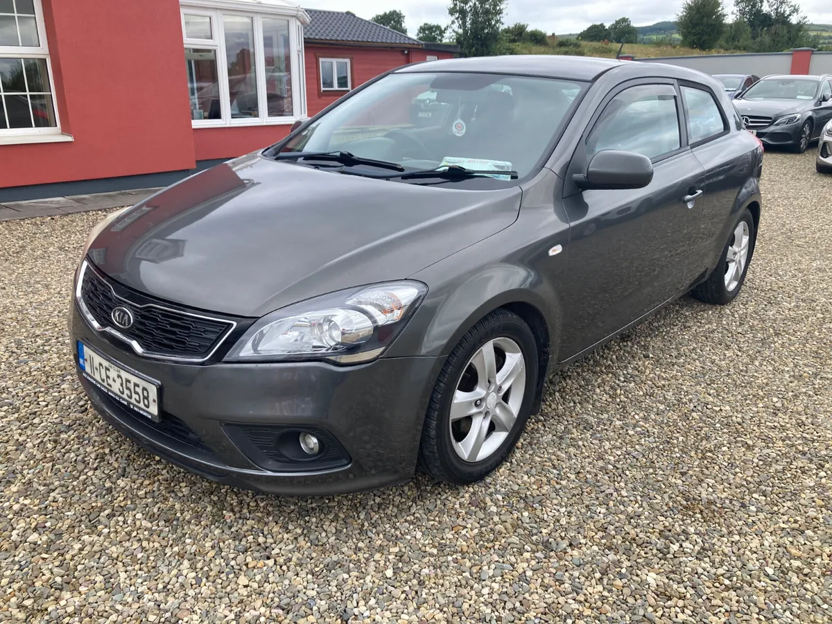 Kia Pro Ceed 2011 - Image 2