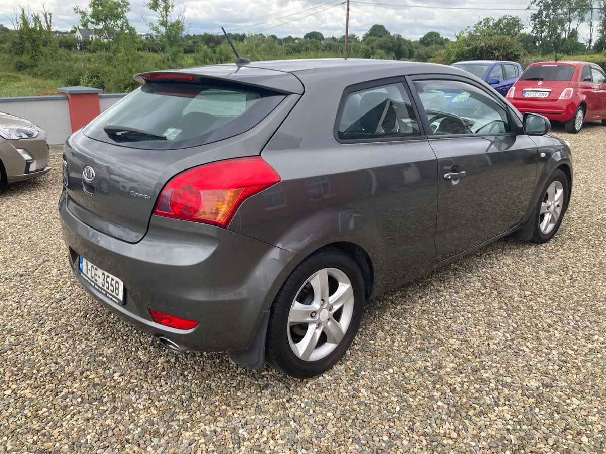 Kia Pro Ceed 2011 - Image 4
