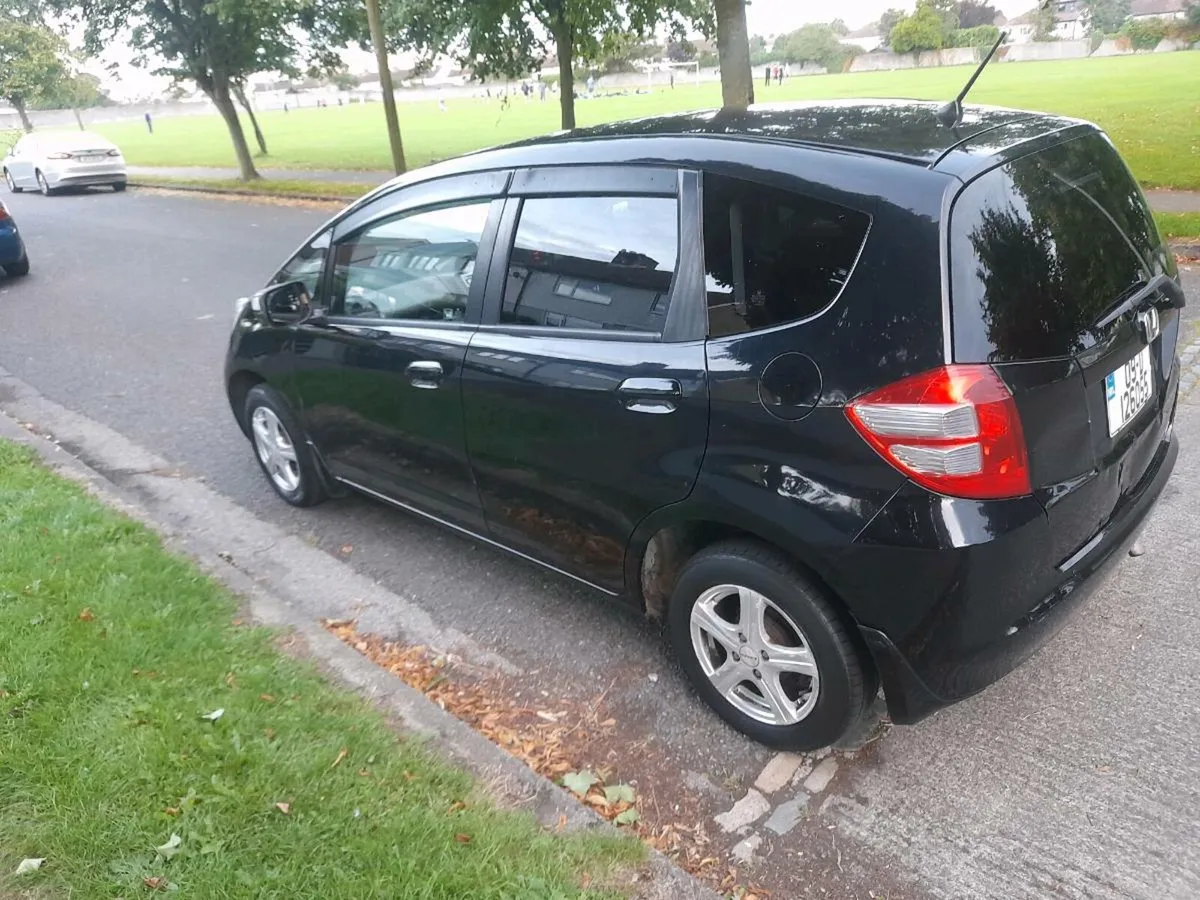 Honda Fit Automatic 2009 NCT  07 /26 - Image 2