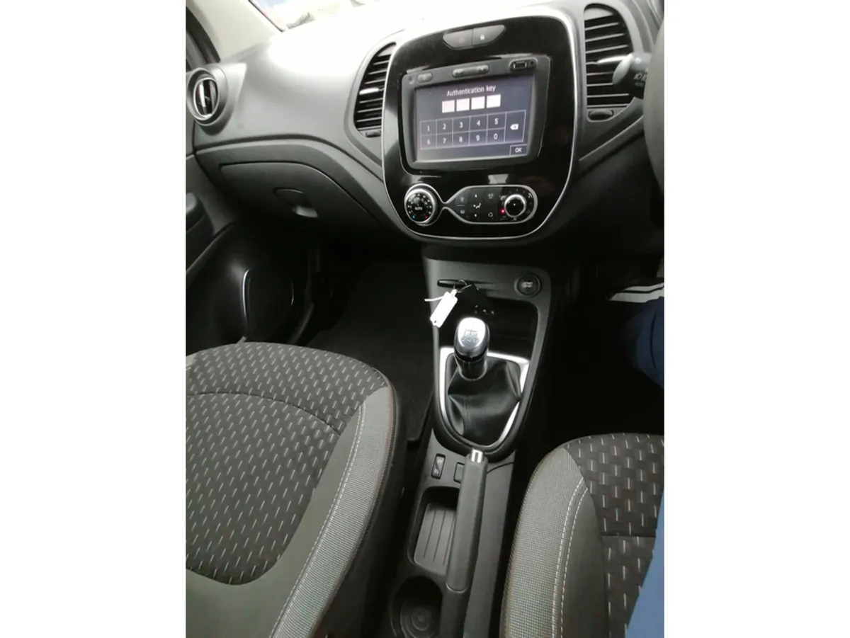 Renault Captur DYNAMIQUE NAV TCE 90 P 4DR - Image 3
