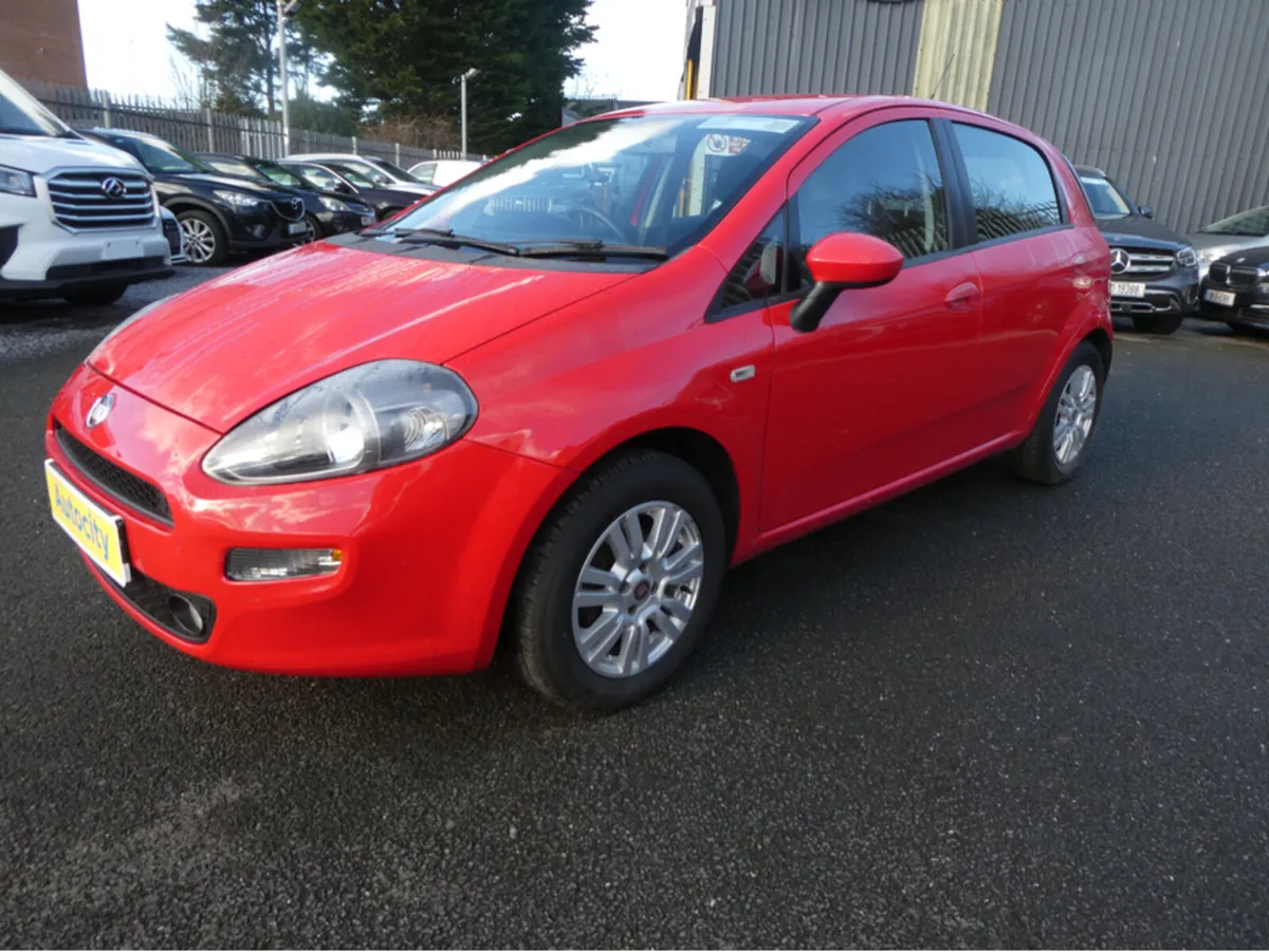 Fiat Punto TAX 7/25 NCT 04/2027 - Image 3