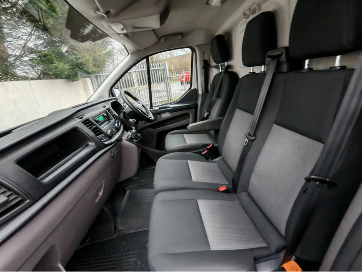 Ford Transit Custom VAN 280S BASE 2.0 TD 105BHP M6 - Image 4
