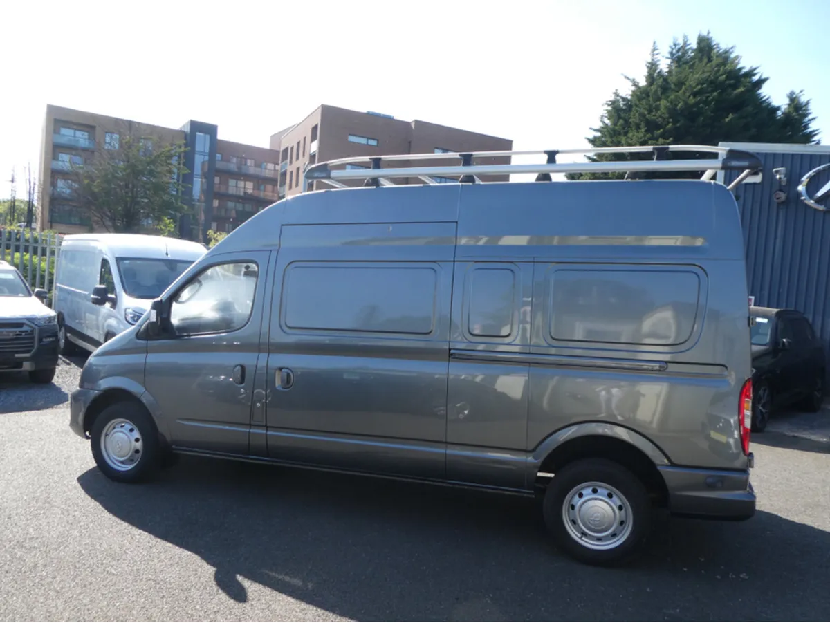 LDV V80 LHR E6 B 4DR PLUS VAT - Image 2