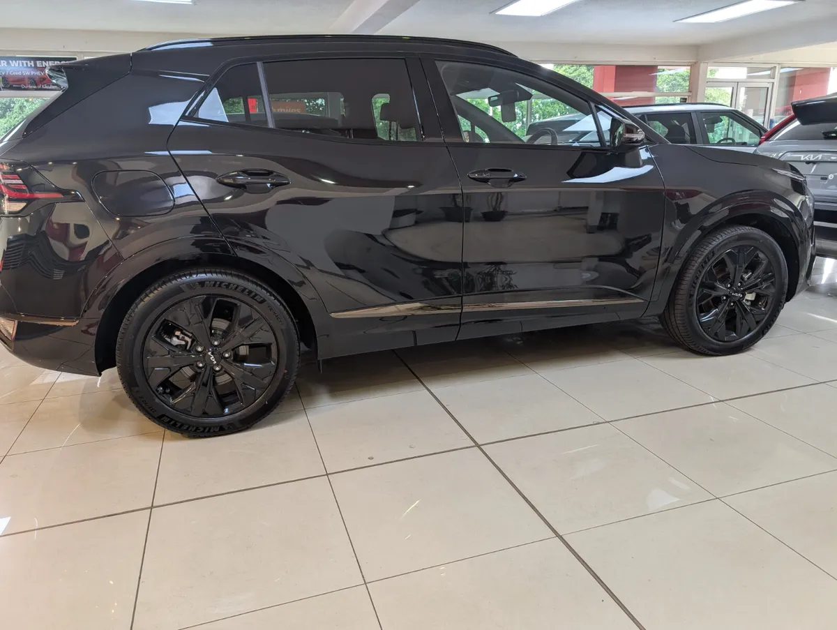 Kia Sportage PHEV 2025 - Image 2