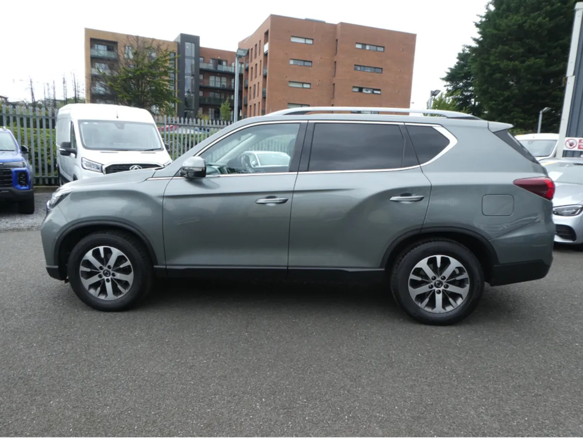 SsangYong Rexton G4 4WD 2 SEAT COM DSL PRICE PLUS - Image 3