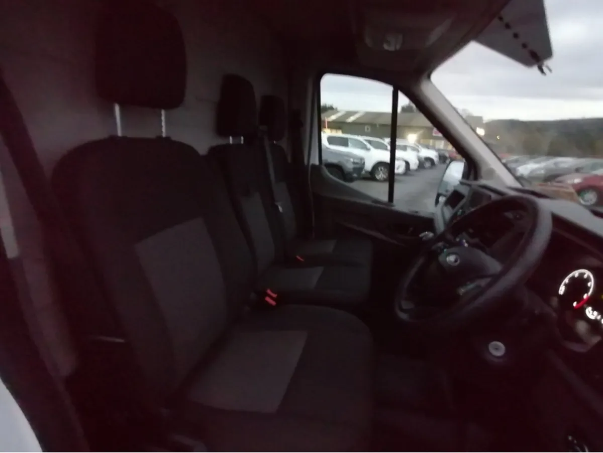 Renault Trafic LL30 ENERGY DCI 120 BUSINESS P - Image 3