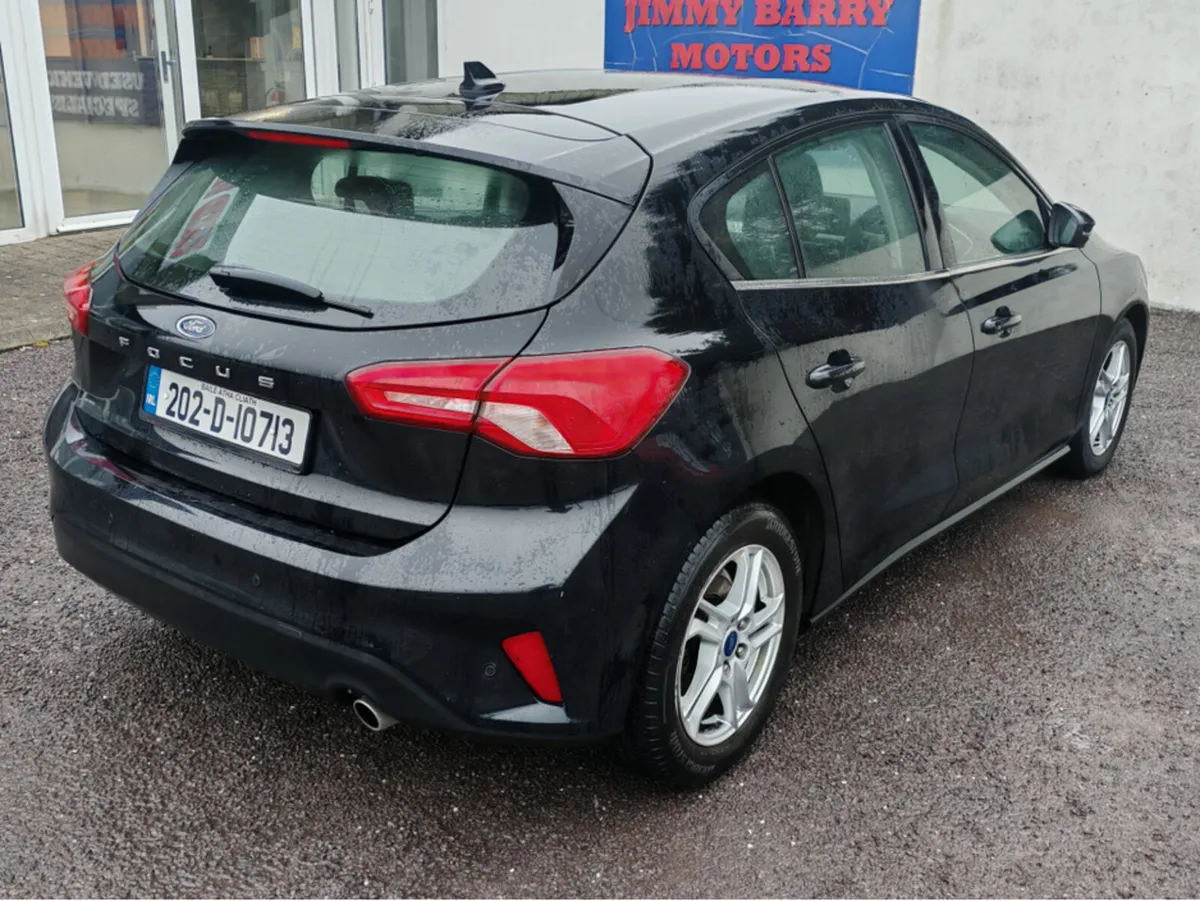 Ford Focus ZETEC EDITION 1.5 TD 120 M M6 4DR - Image 4
