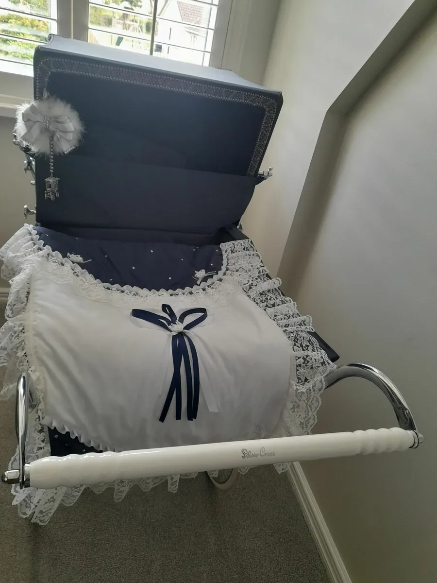 SILVERCROSS BALMORAL BABY COACHBUILT PRAM - Image 2