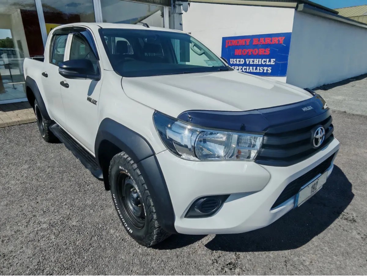Toyota Hilux ACTIVE D-4D 4WD DCB - Image 1