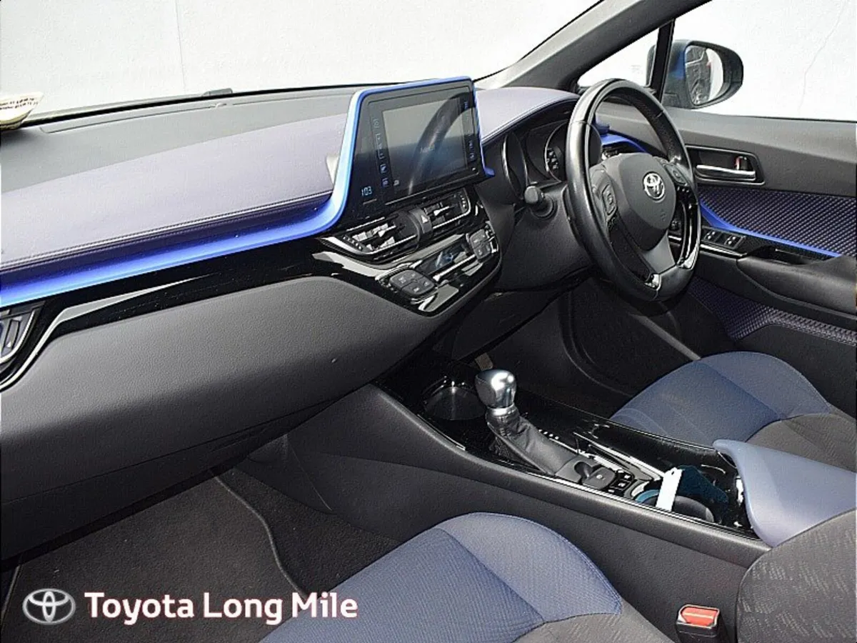 Toyota C-HR 1.8 Hybrid Luna Sport 5dr - Image 4