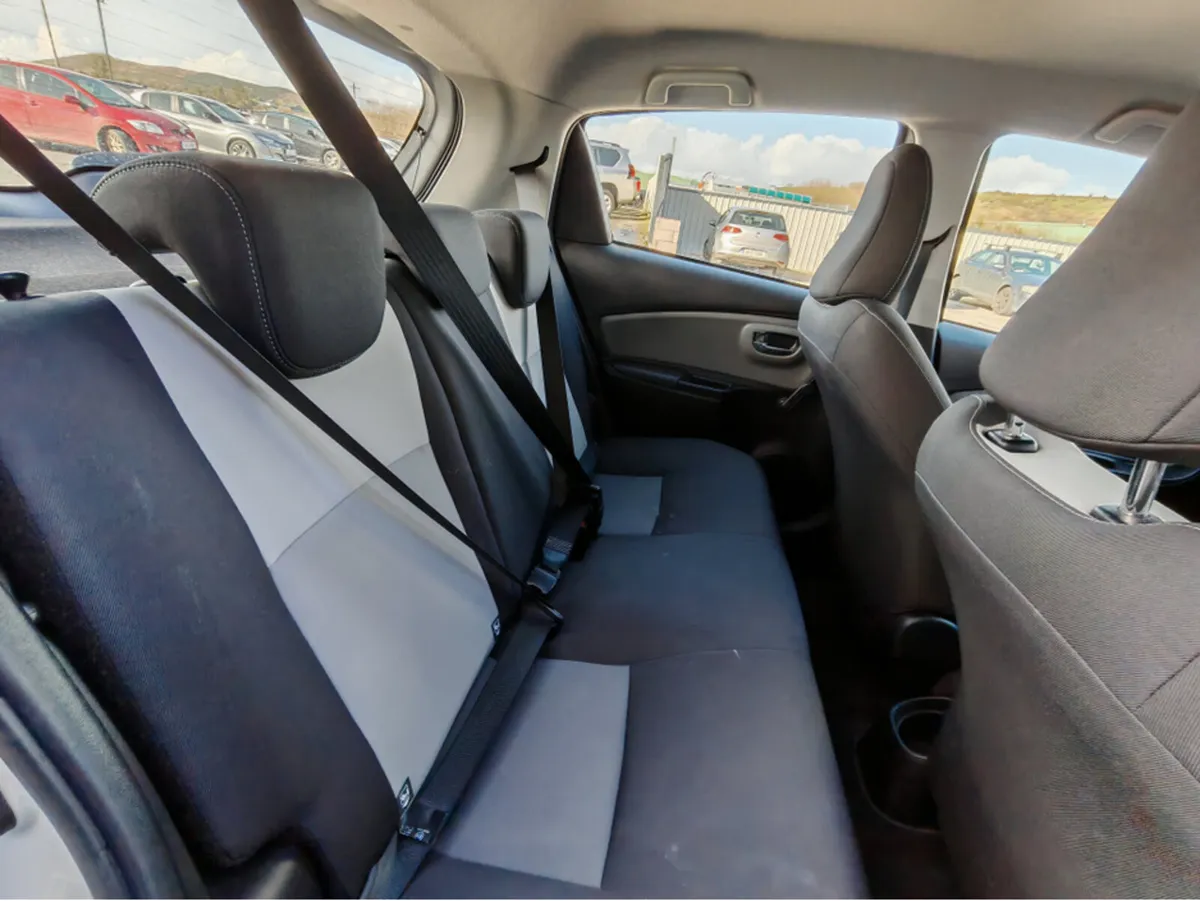 Toyota Yaris 1.0 LUNA 4DR - Image 3