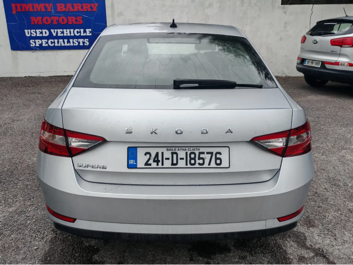 Skoda Superb AMBITION 2.0 TDI 150HP - Image 2