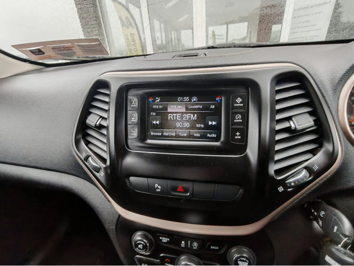 Jeep Cherokee 2.0 DSL LONGITUDE FWD 140HP 5DR - Image 4