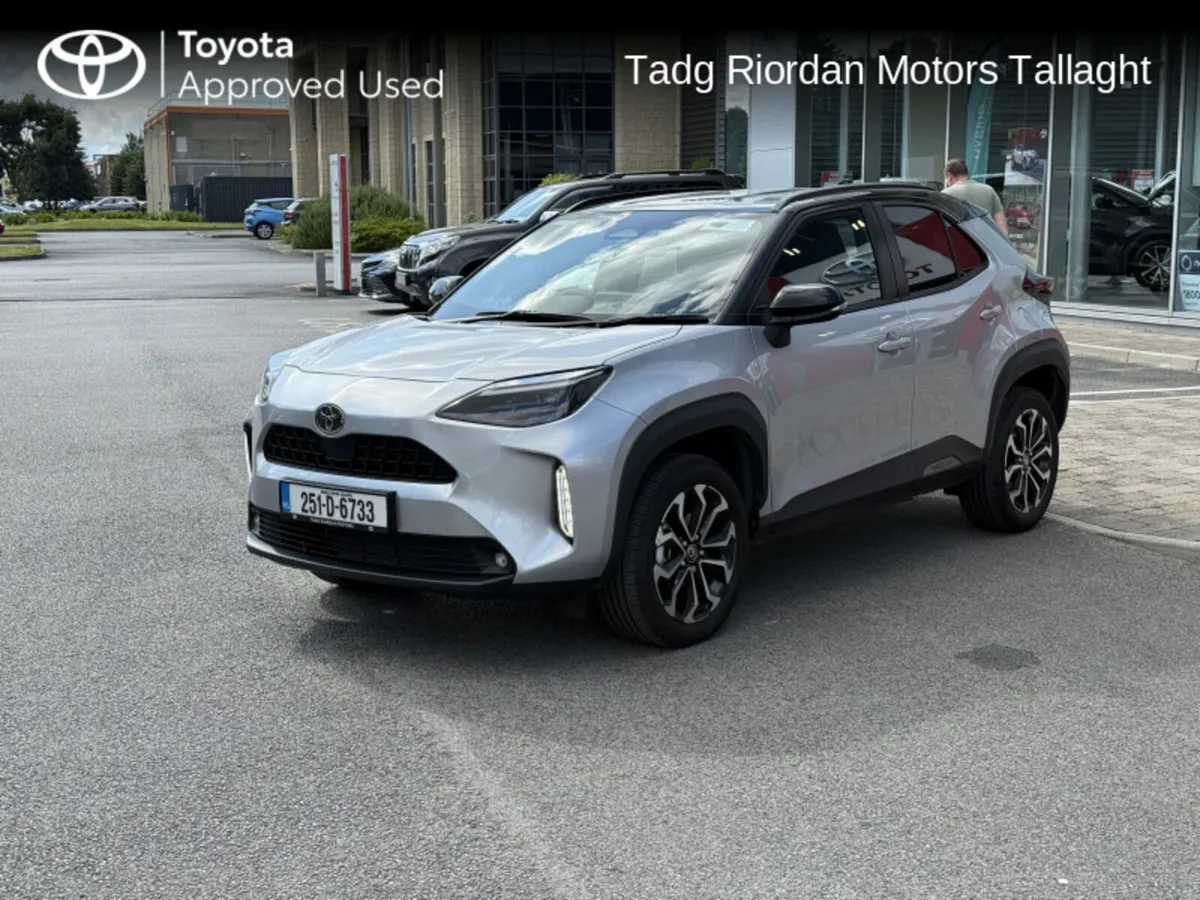 Toyota Yaris Cross LUNA SPORT BI TONE - Image 3