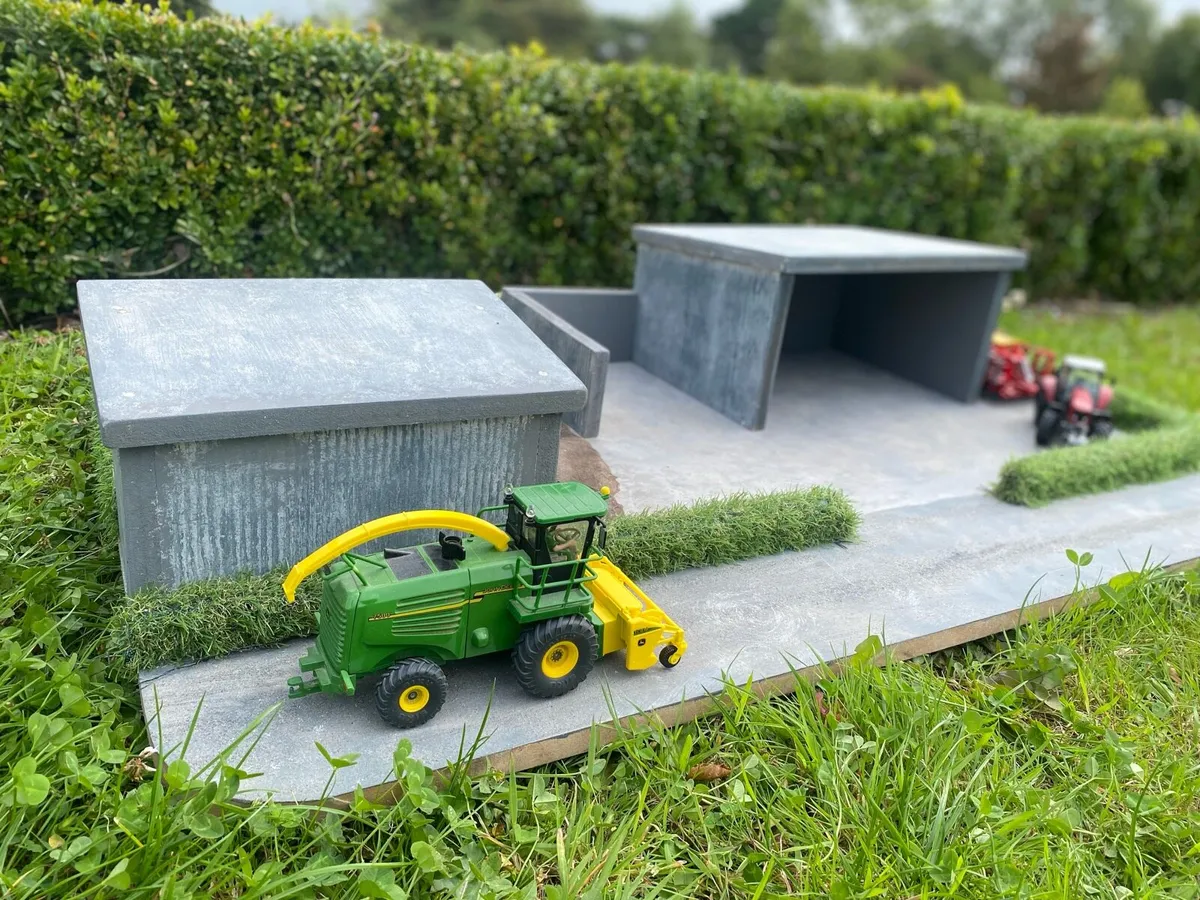 Model farm For 1:32 Scale tractors - Image 1