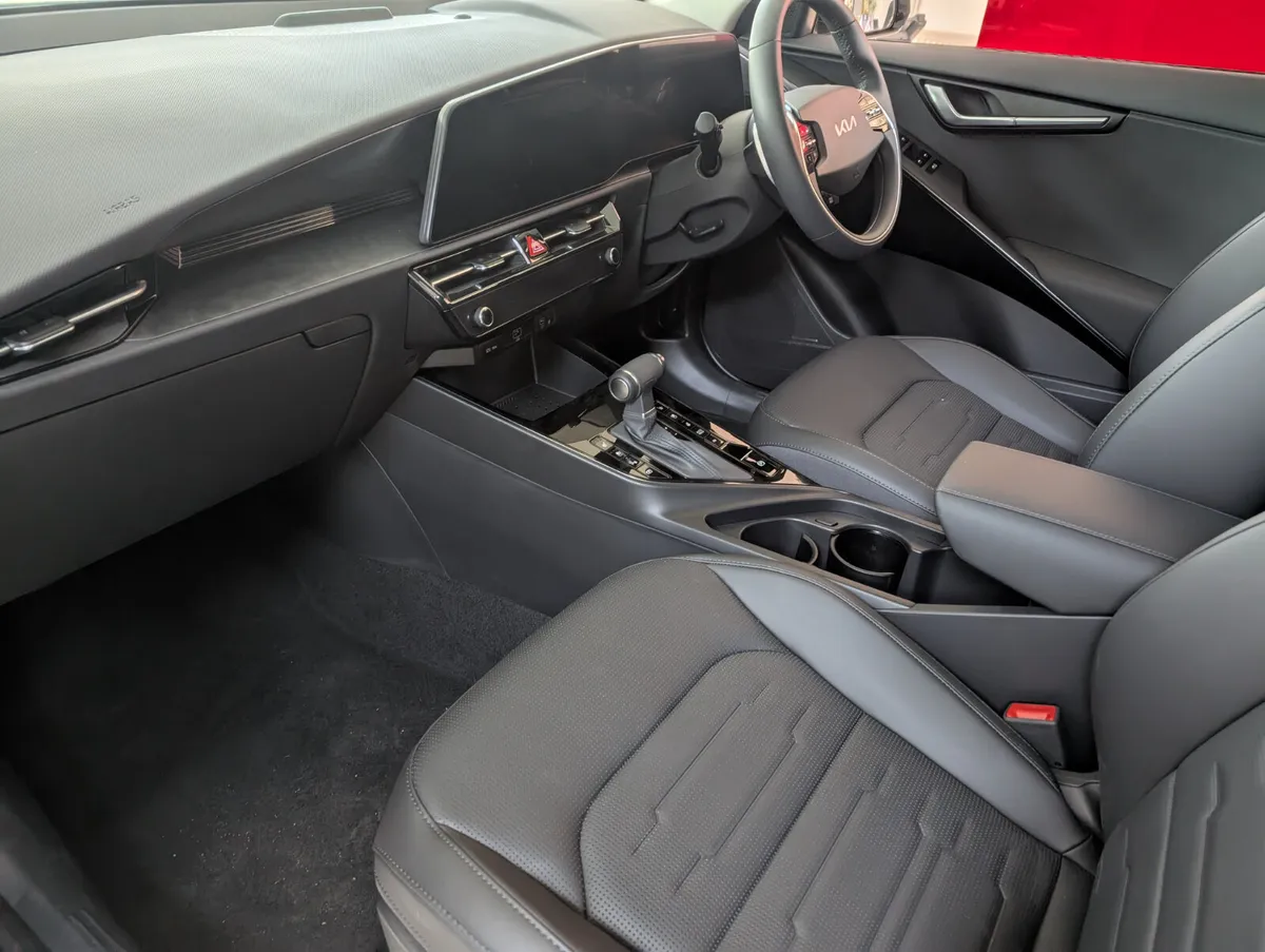 KIA Niro PHEV Special Edition - Image 3