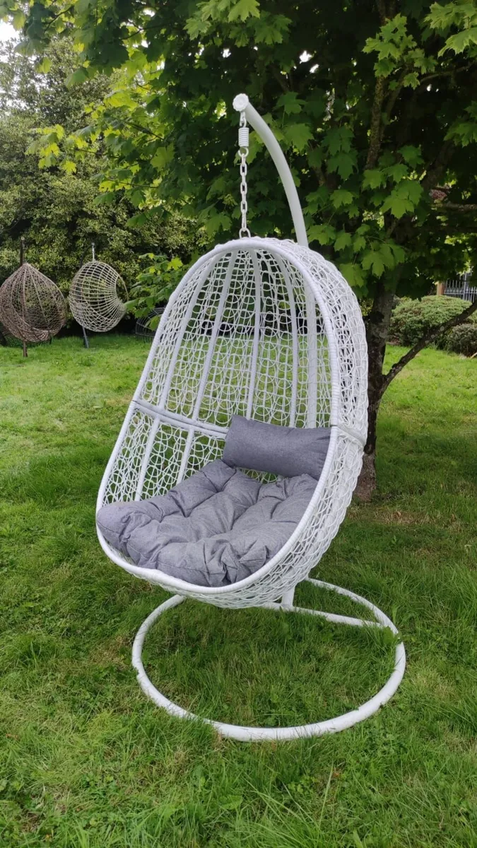 Hanging Egg Chair Rattan Style Cushion & Metal - Image 1
