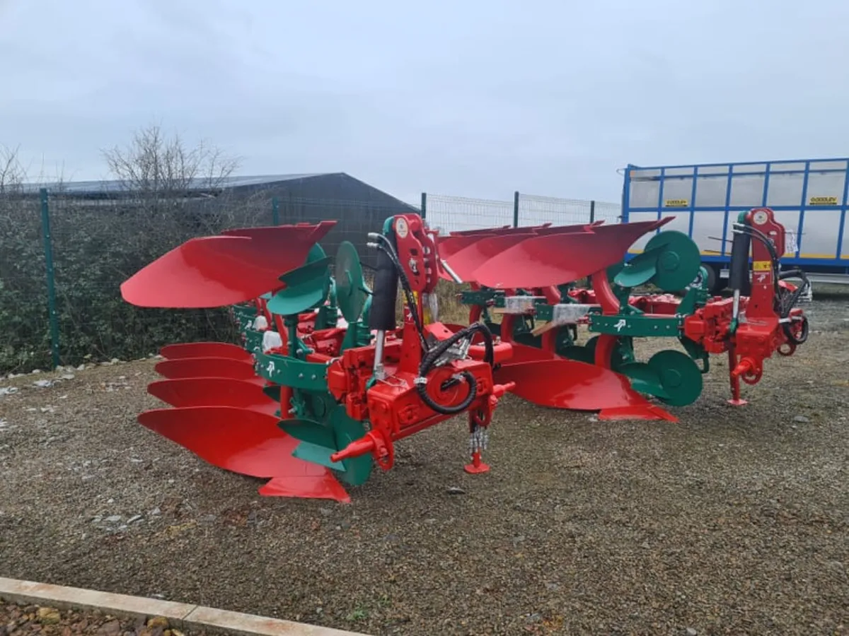 Kverneland Plough Market Leading Plough - Image 4