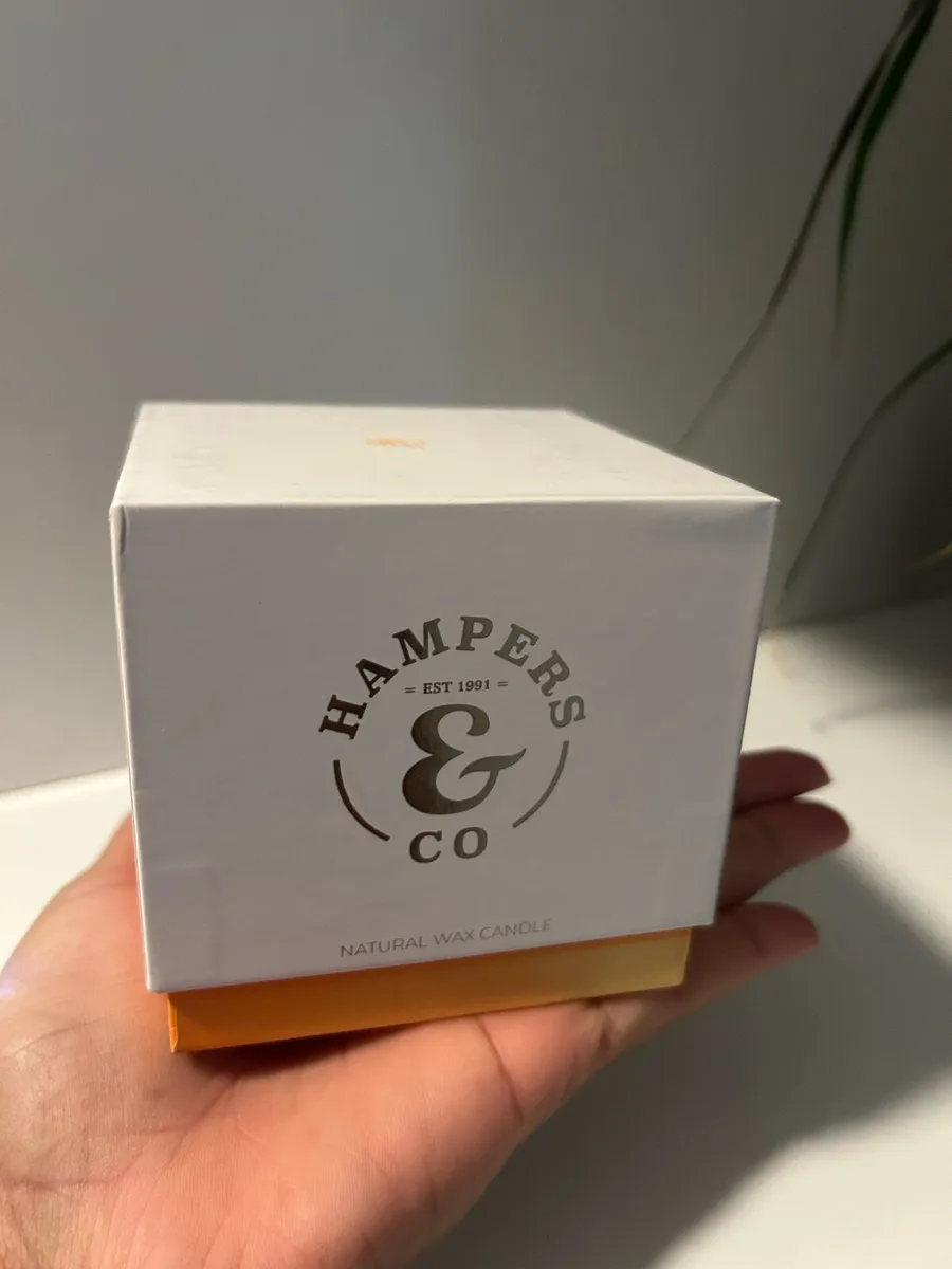 Hamper & co Candle - Image 1