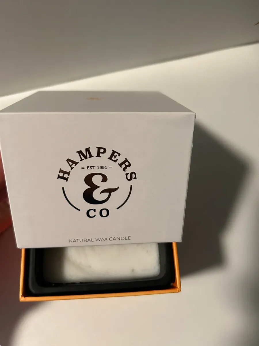Hamper & co Candle - Image 3