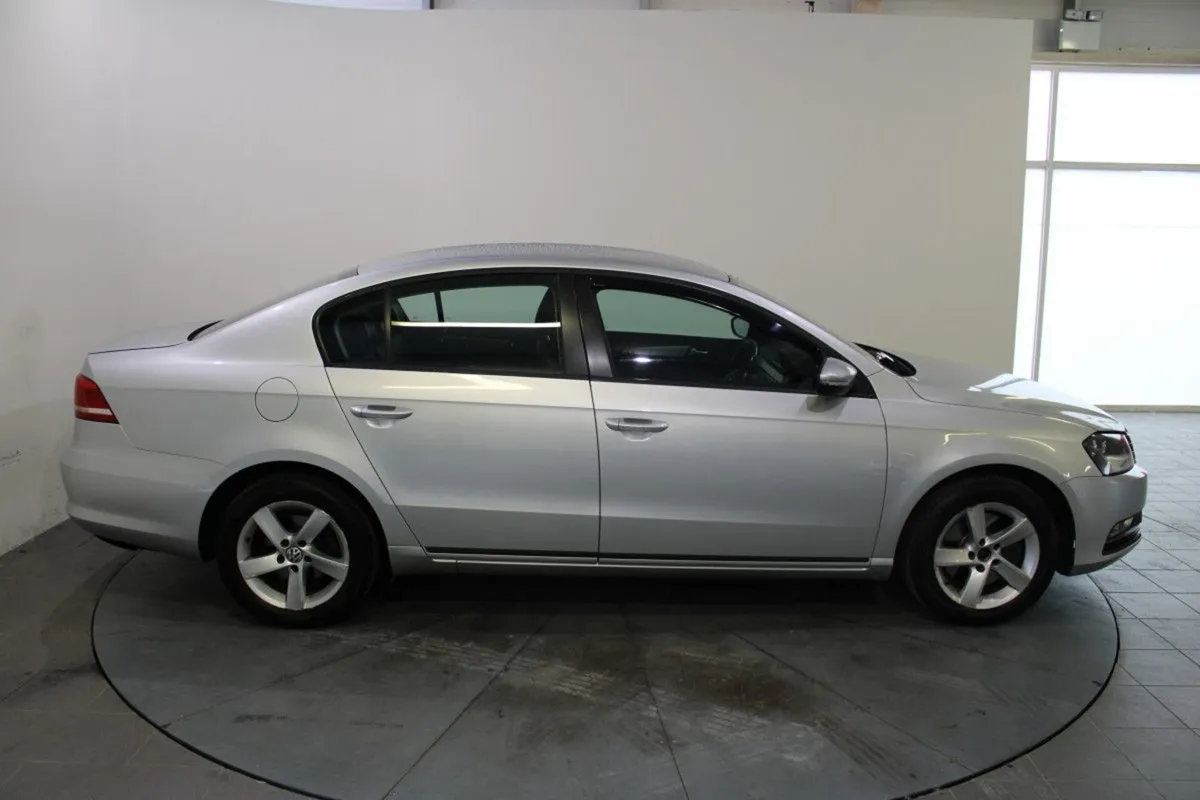 Volkswagen Passat Passat 1.6 TDI S Bluemotion TE - Image 3
