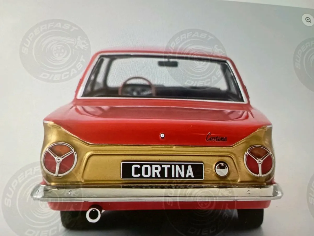 FORD  LOTUS CORTINA MK1 RED/GOLD 1966. - Image 3