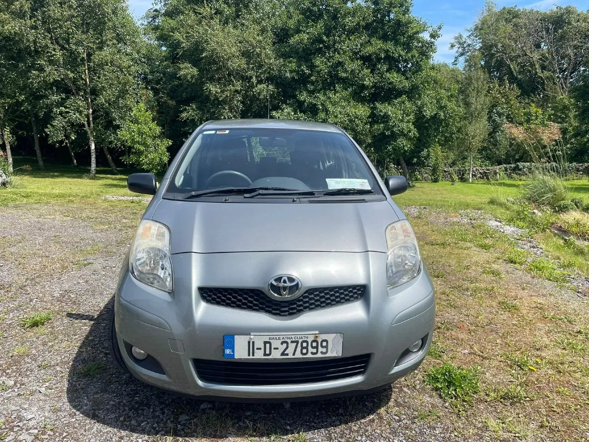 Toyota Yaris 2011 - Image 3