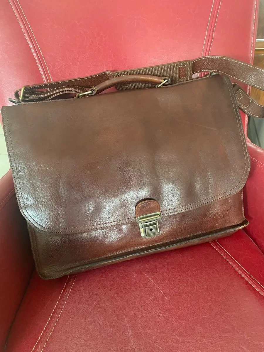 Quality Leather Briefcase/ Laptop Bag - Image 1