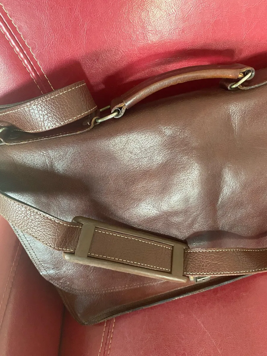 Quality Leather Briefcase/ Laptop Bag - Image 3