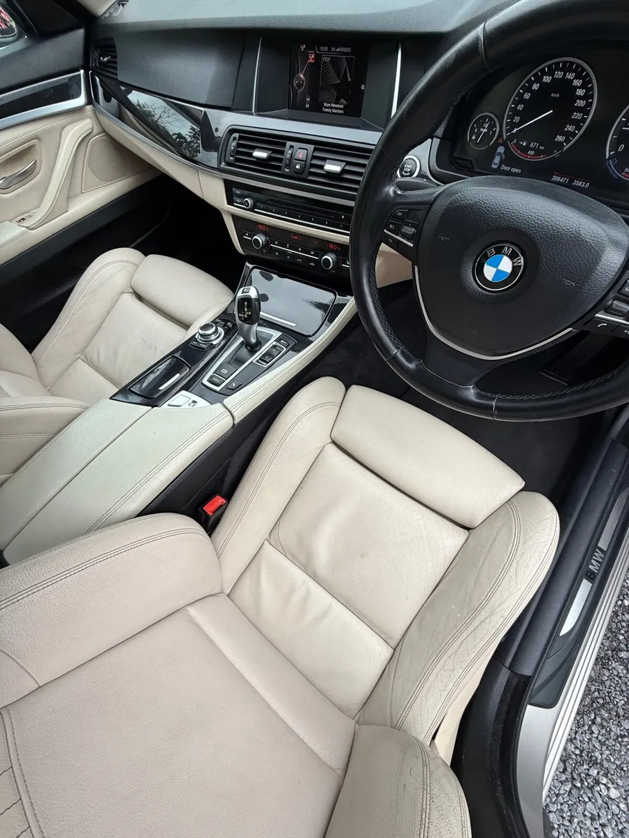 BMW 5-Series 2015 - Image 3