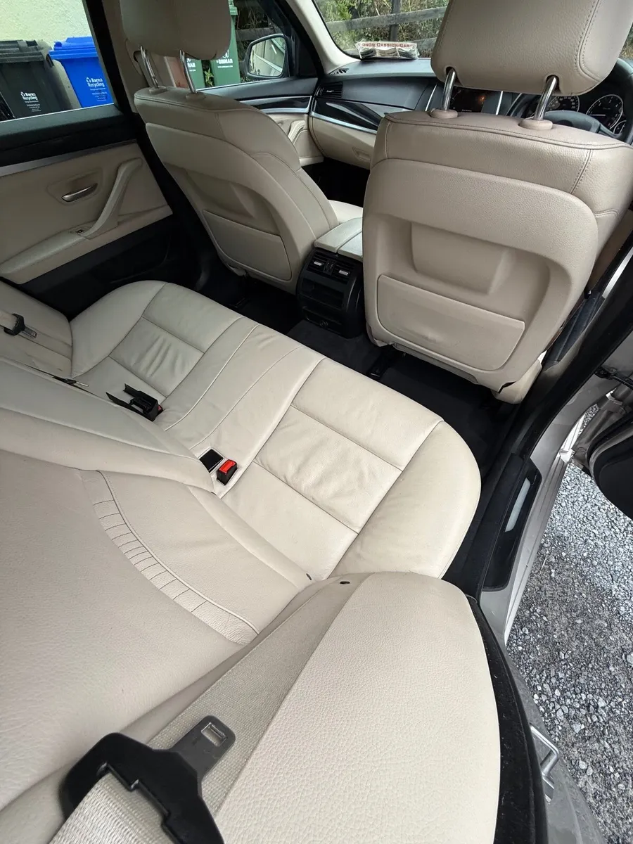 BMW 5-Series 2015 - Image 4