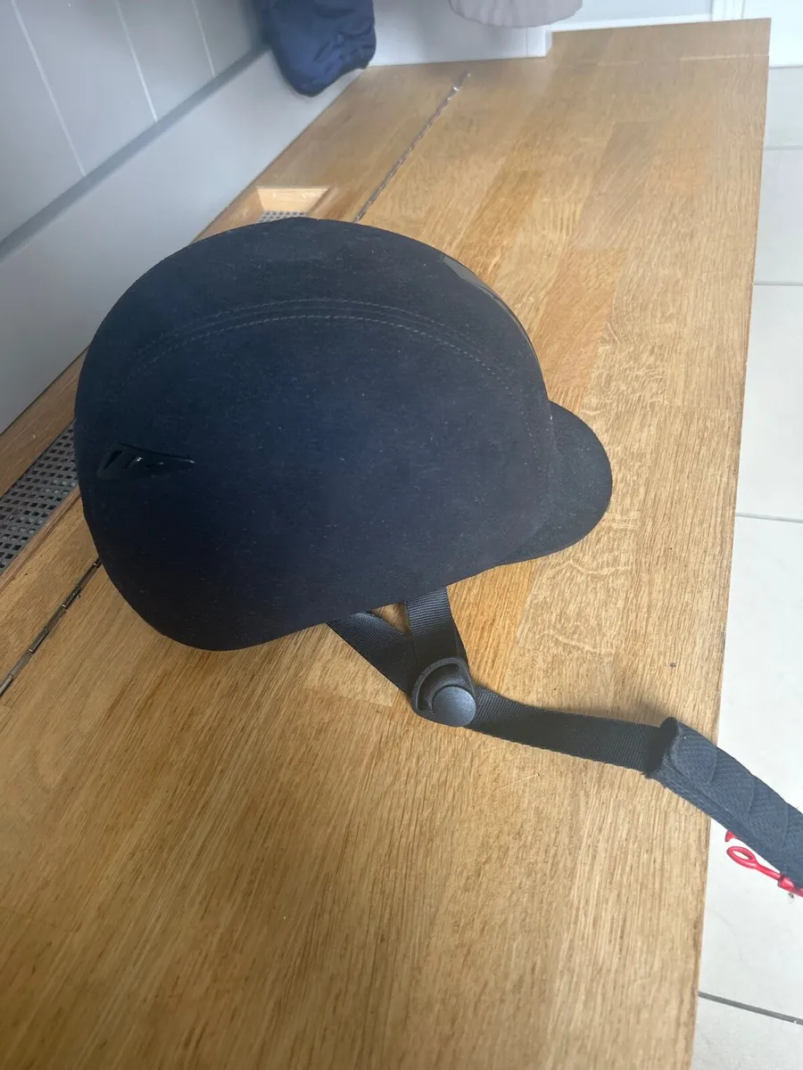 Horse riding kids helmet - Image 3